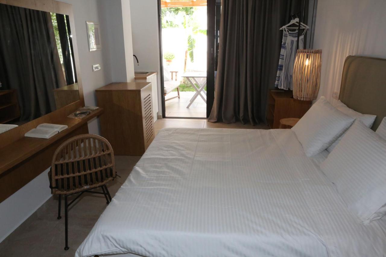 Hotel Icons Experience Parga Esterno foto