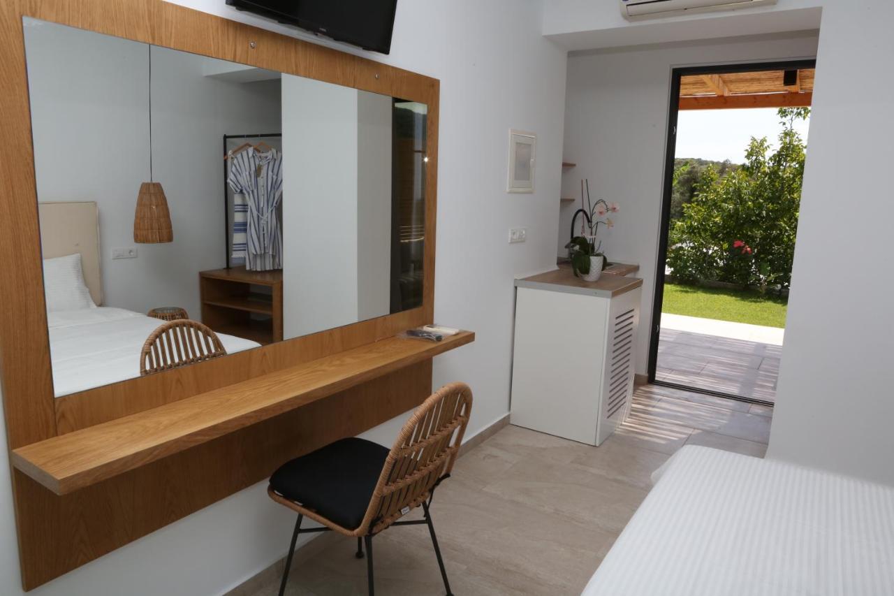 Hotel Icons Experience Parga Esterno foto
